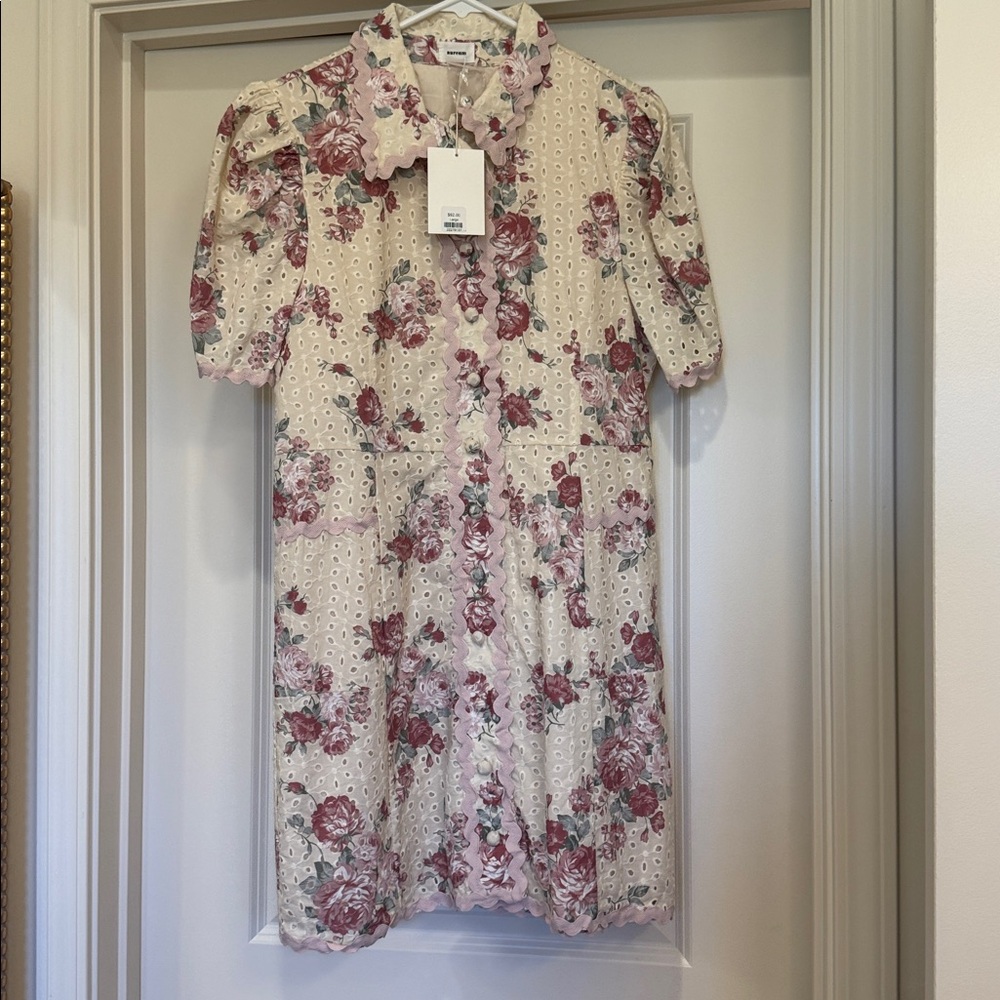 Aureum dress size large. NWT